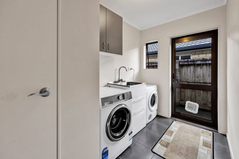 Photo of property in 5 Marlin Terrace, Bell Block, New Plymouth, 4312