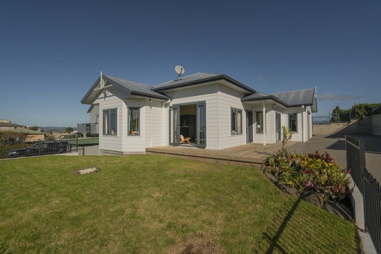Photo of property in 115 Centennial Drive, Whitianga, 3510