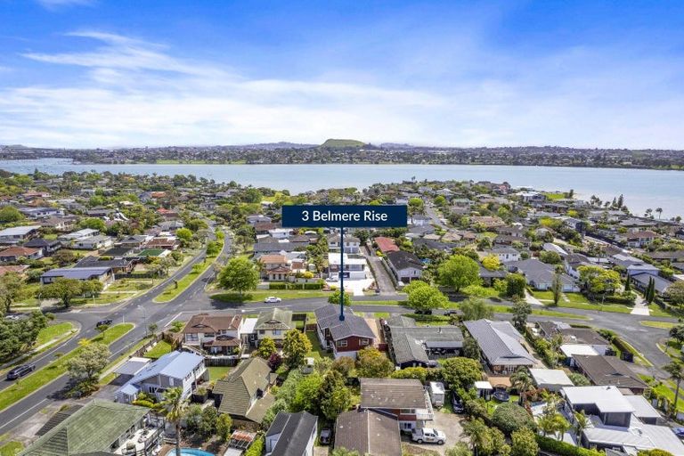 Photo of property in 3 Belmere Rise, Farm Cove, Auckland, 2012