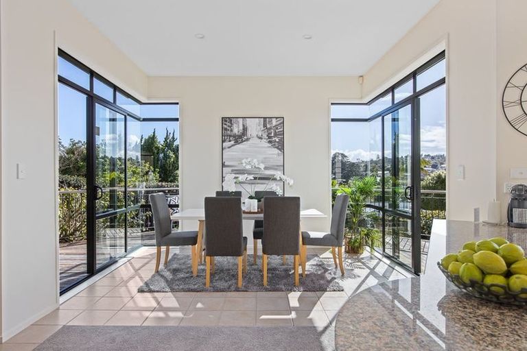 Photo of property in 57a Glencoe Road, Browns Bay, Auckland, 0630