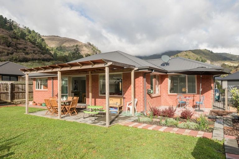 Photo of property in 4 Hockey Place, The Brook, Nelson, 7010