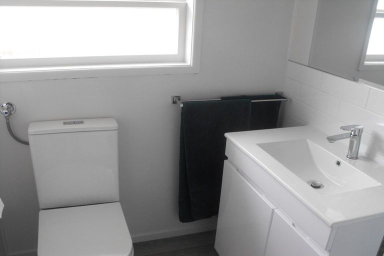 Photo of property in 20 Brandon Road, Glen Eden, Auckland, 0602