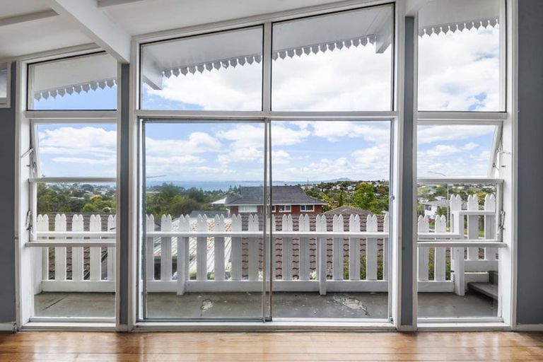 Photo of property in 93 Glamorgan Drive, Torbay, Auckland, 0630