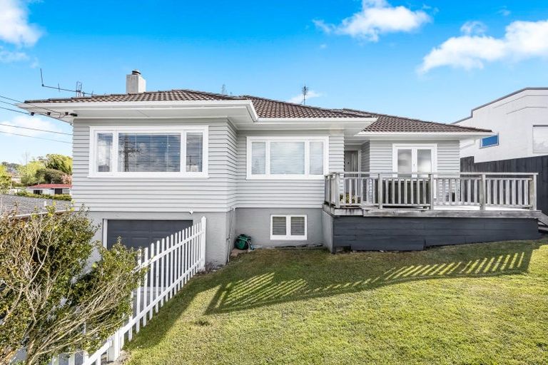 Photo of property in 41 Parker Avenue, New Lynn, Auckland, 0600