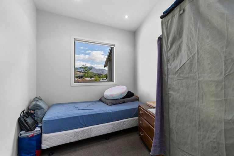 Photo of property in 1 Mcivor Lane, Lake Hayes, Queenstown, 9304