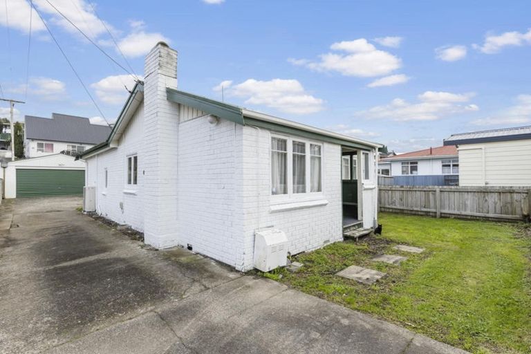 Photo of property in 37a Livingstone Avenue, Nawton, Hamilton, 3200