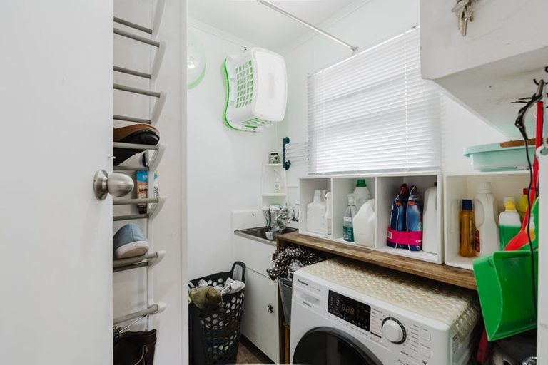 Photo of property in 4 Bremridge Place, Melville, Hamilton, 3206