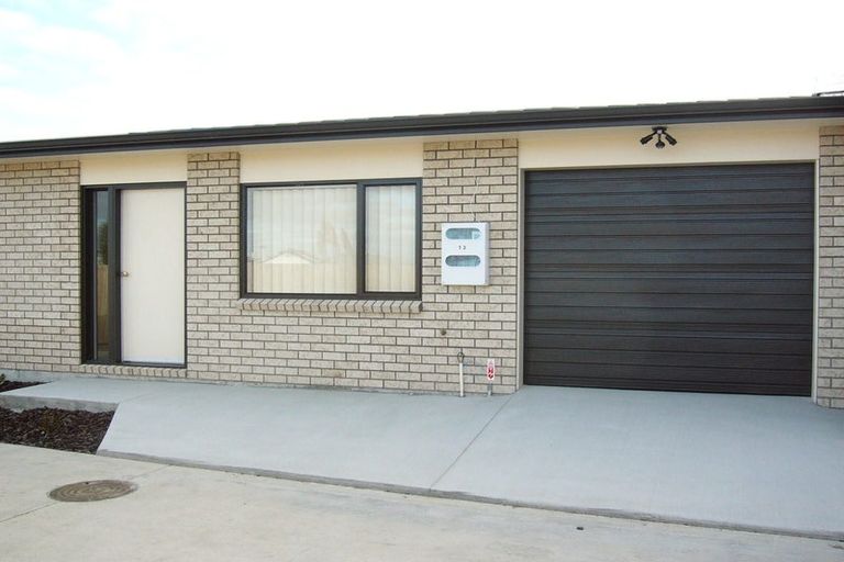 Photo of property in 13/12a Tironui Station Road East, Papakura, 2112