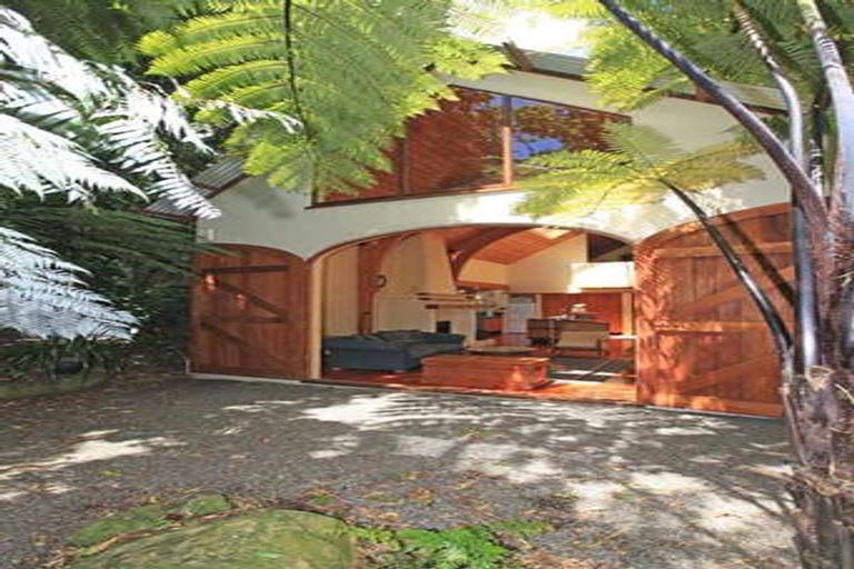 Photo of property in 1b Tui Crescent, Waikanae, 5036