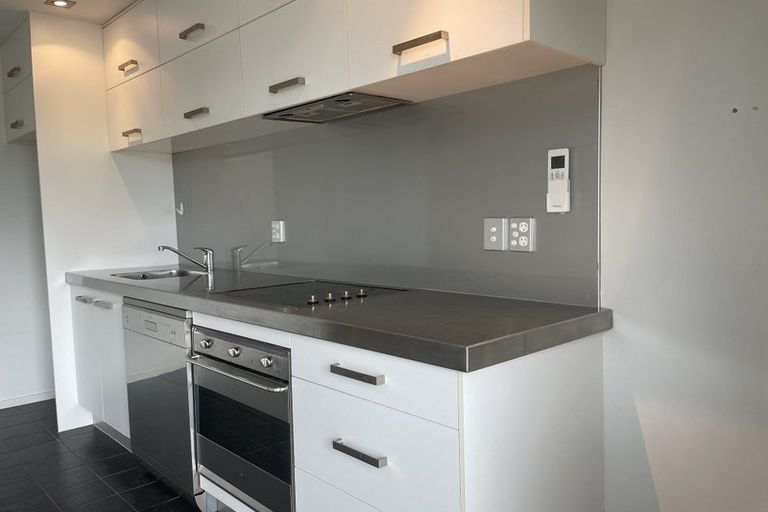 Photo of property in 4/222 Albany Highway, Schnapper Rock, Auckland, 0632