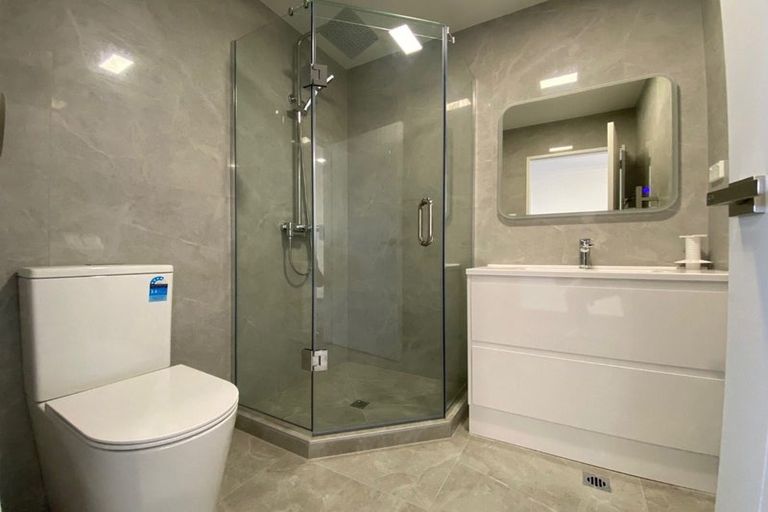 Photo of property in 65a Tiroroa Avenue, Te Atatu South, Auckland, 0610