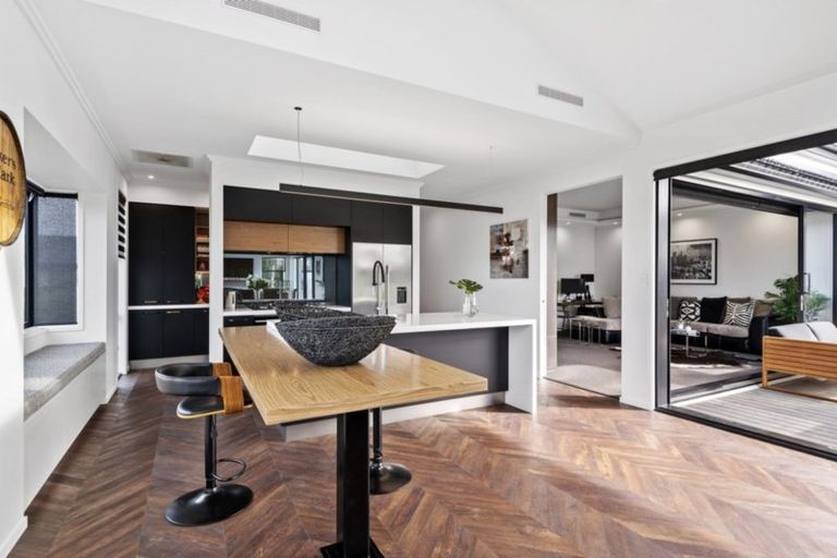 Photo of property in 17 Farrelly Place, Casebrook, Christchurch, 8051