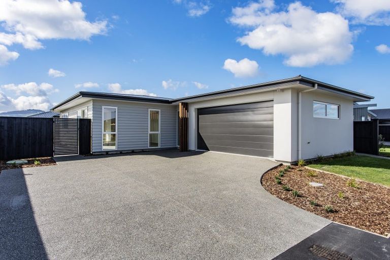 Photo of property in 5 Kekewai Place, Halswell, Christchurch, 8025