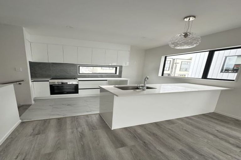 Photo of property in 73 Tahuhu Road, Mount Wellington, Auckland, 1062