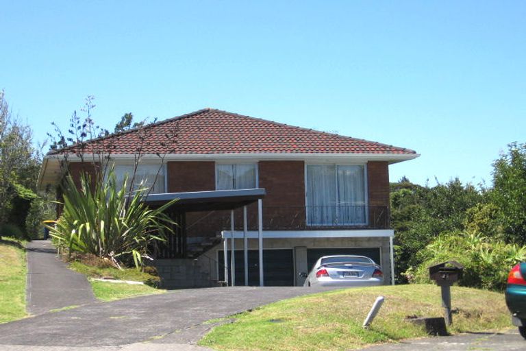 Photo of property in 33 Wernham Place, Northcote, Auckland, 0626