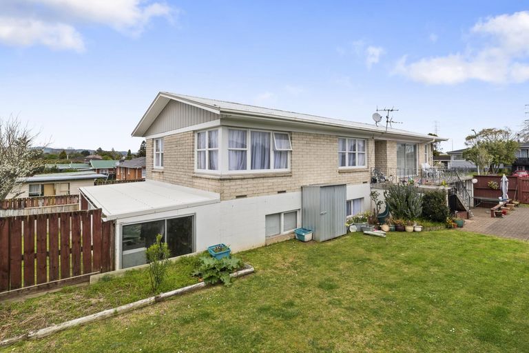Photo of property in 12 Bexley Place, Pahurehure, Papakura, 2113