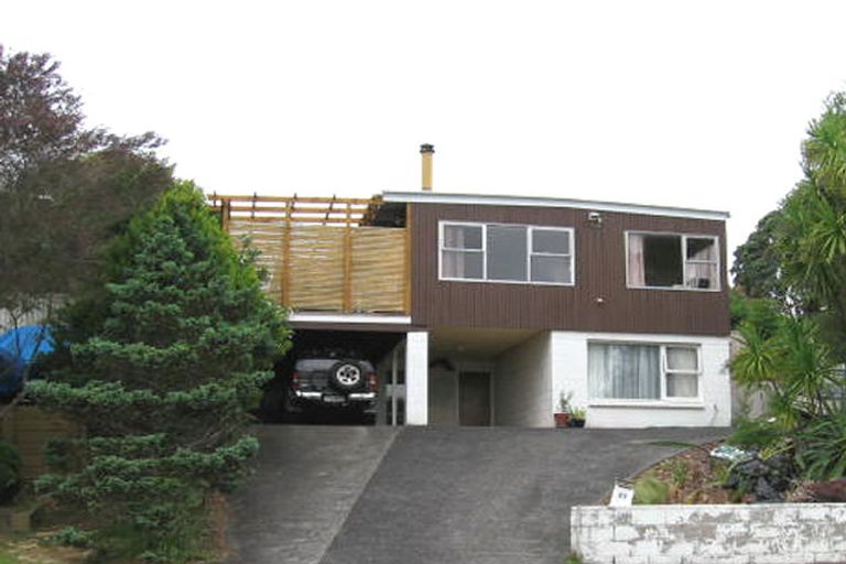 Photo of property in 21 Blakeborough Drive, Forrest Hill, Auckland, 0620