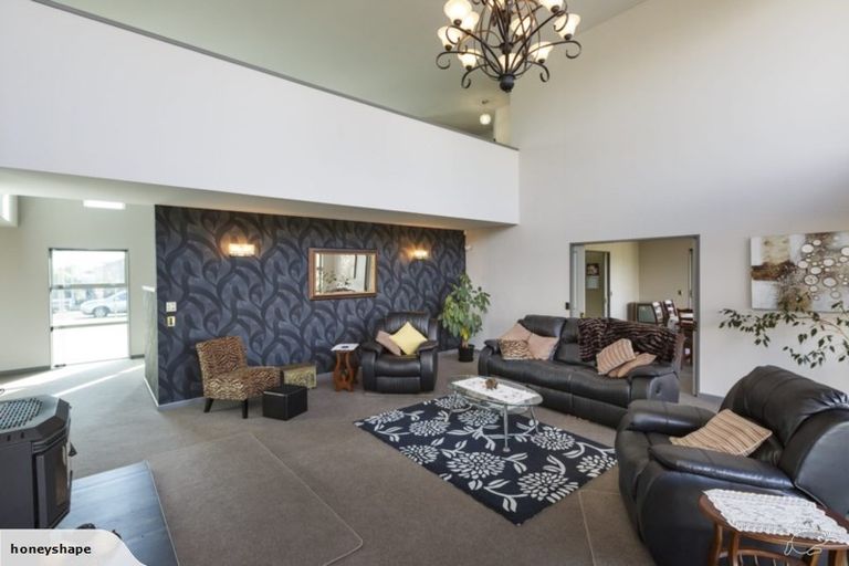 Photo of property in 36 Rodeo Drive, Kelvin Grove, Palmerston North, 4414