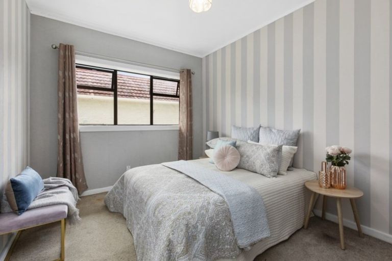 Photo of property in 19 Charleston Avenue, Boulcott, Lower Hutt, 5011