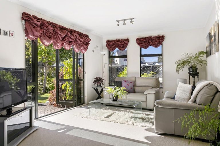 Photo of property in 2 Abbey Way, Rangatira Park, Taupo, 3330