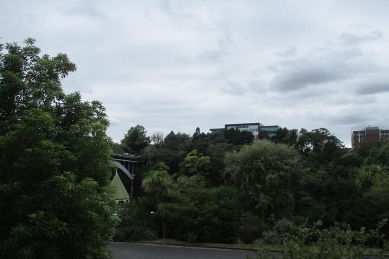 Photo of property in Waterford Estate, 1/102 Grantham Street, Hamilton Central, Hamilton, 3204