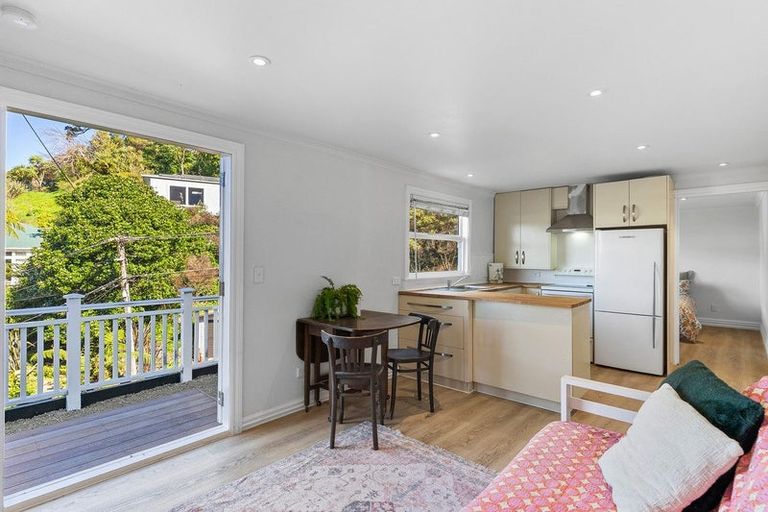 Photo of property in 28 Crieff Street, Northland, Wellington, 6012
