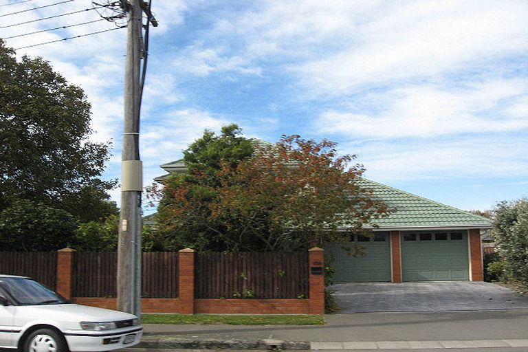 Photo of property in 1/170a Racecourse Road, Sockburn, Christchurch, 8042