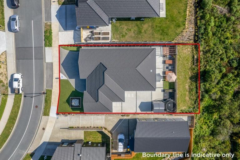 Photo of property in 40 Hokioi Drive, Kenepuru, Porirua, 5022