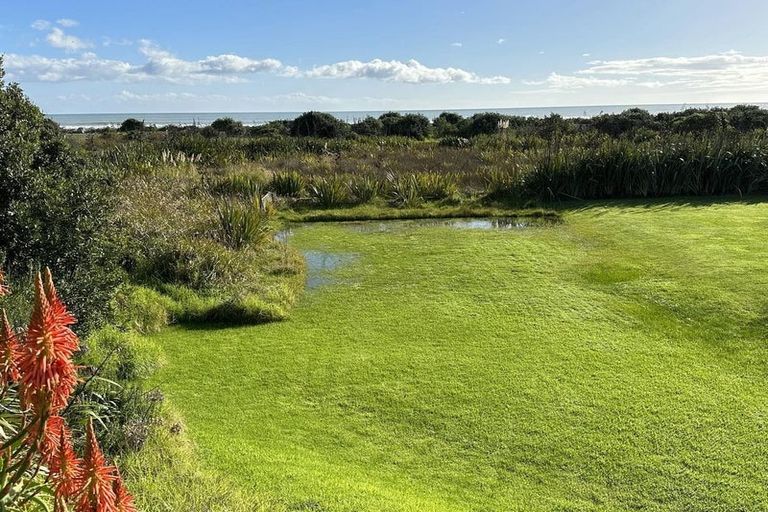 Photo of property in 23 Rodney Avenue, Te Horo Beach, Otaki, 5581