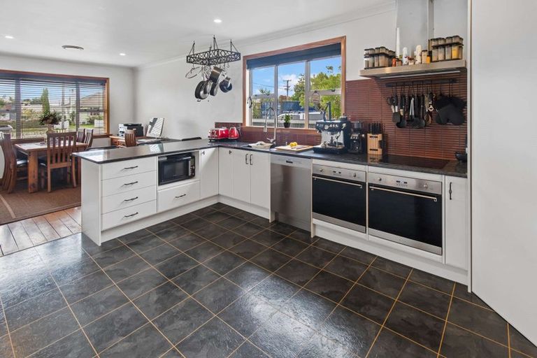 Photo of property in 25 Hannan Street, Levin, 5510