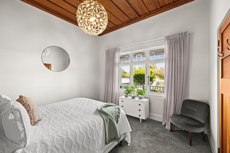 Photo of property in 127 Vigor Brown Street, Napier South, Napier, 4110