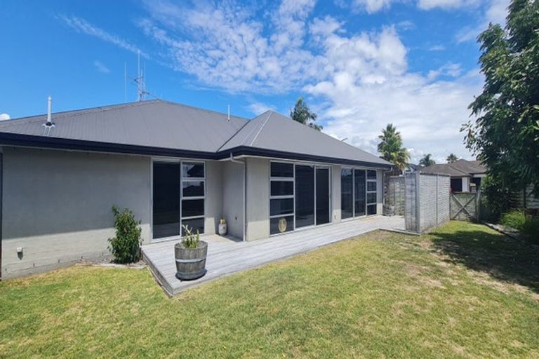 Photo of property in 3 Portofina Court, Papamoa Beach, Papamoa, 3118