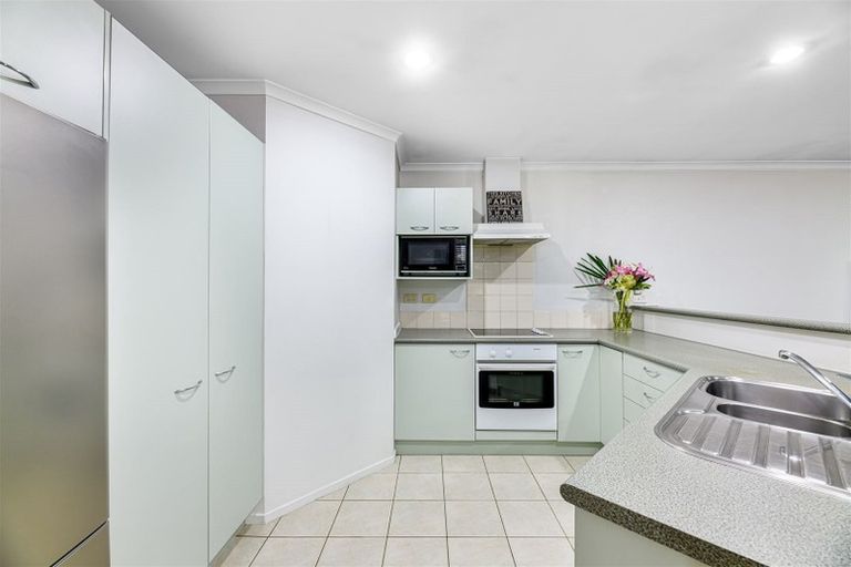 Photo of property in 4 San Domingo Rise, Henderson, Auckland, 0612