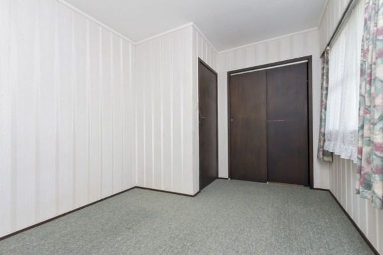 Photo of property in 13 Paulange Place, Pakuranga Heights, Auckland, 2010