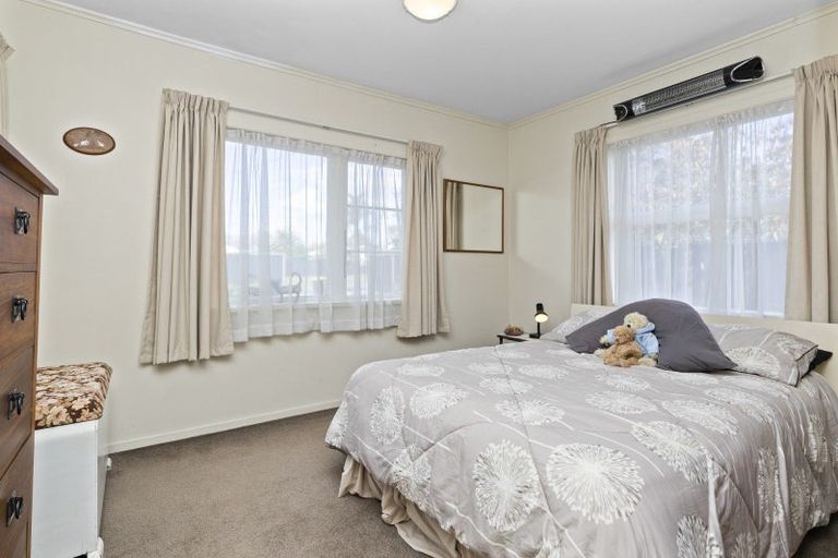 Photo of property in 35 Shakespeare Street, Leamington, Cambridge, 3432