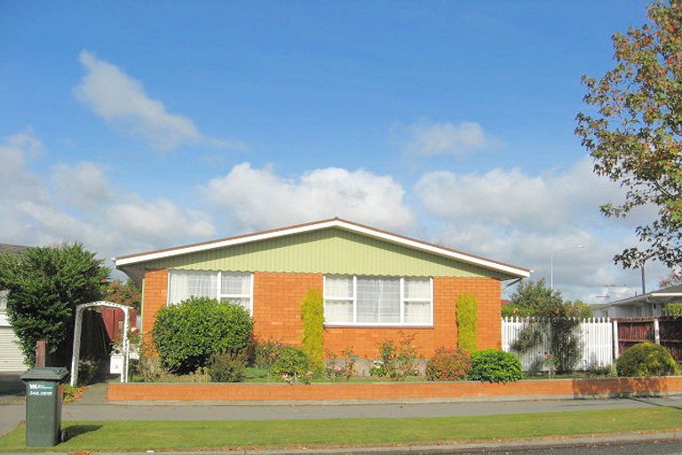 Photo of property in 2/337 Waimairi Road, Ilam, Christchurch, 8041