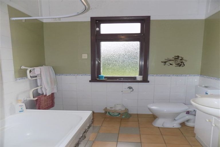 Photo of property in 20 Kent Crescent, Waihi, 3610