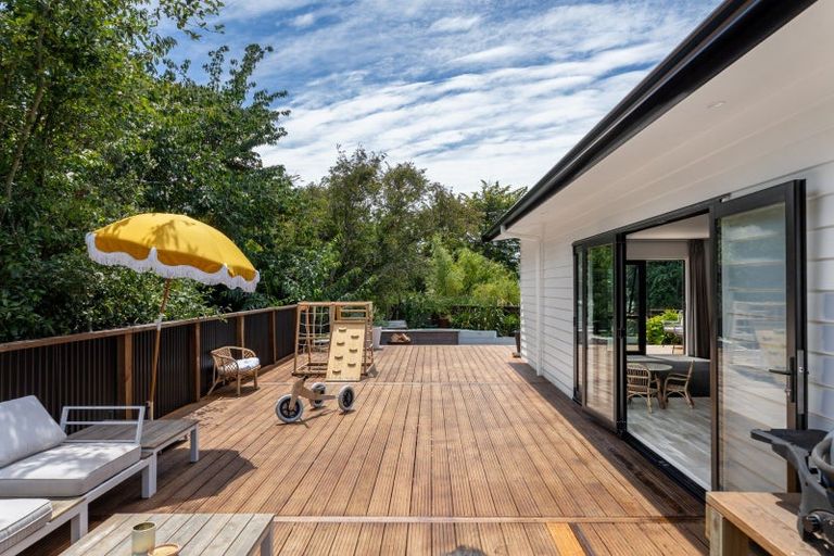 Photo of property in 47 Hollis Road, Paraparaumu Beach, Paraparaumu, 5032