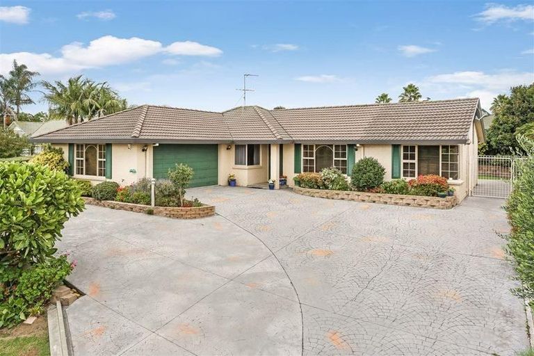 Photo of property in 59 Lothian Brae, Wattle Downs, Auckland, 2103