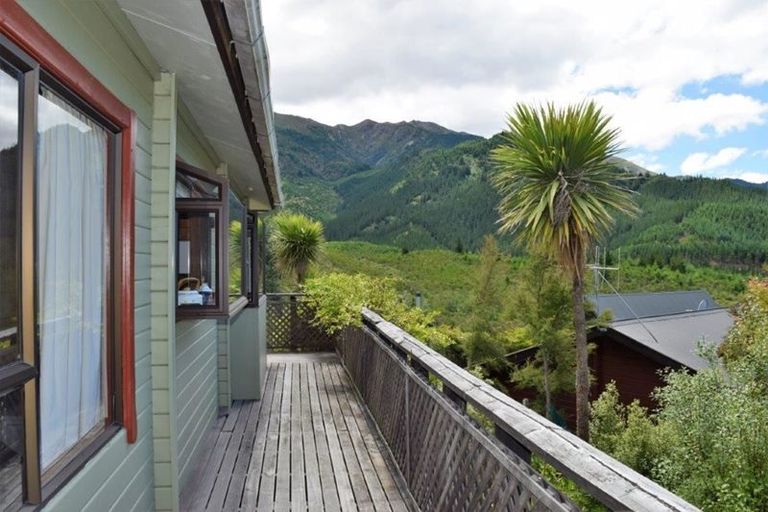 Photo of property in 10 Acheron Heights, Hanmer Springs, 7334