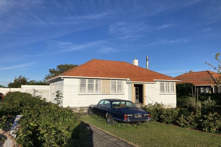 Photo of property in 41 Seymour Street, Waitara, 4320