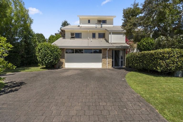 Photo of property in 1 Maple Crescent, Whalers Gate, New Plymouth, 4310