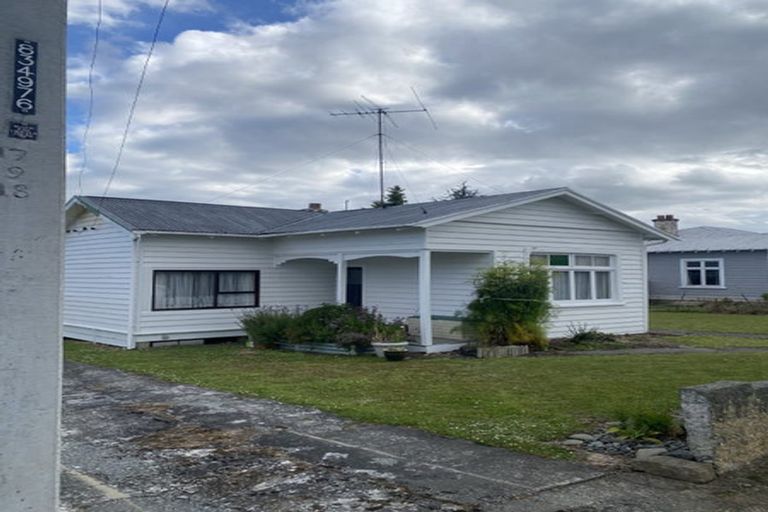 Photo of property in 10 Donnington Street, Parklands, Christchurch, 8083