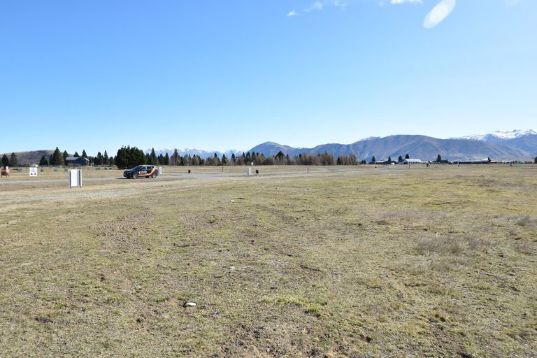 Photo of property in 22 Peak Drive, Twizel, 7901