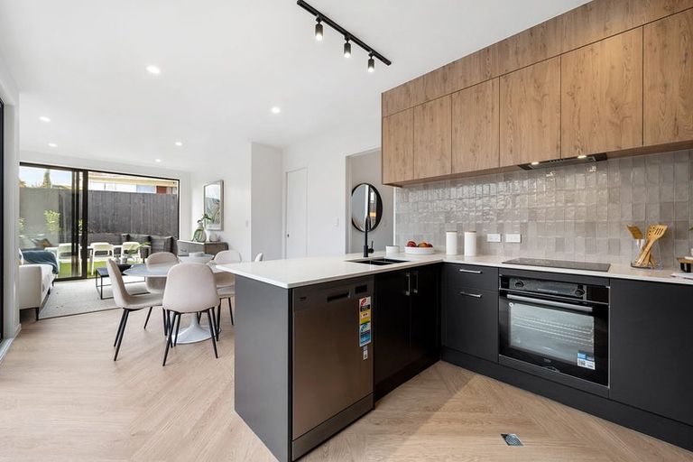 Photo of property in 7/8 Bennett Road, Pakuranga, Auckland, 2010