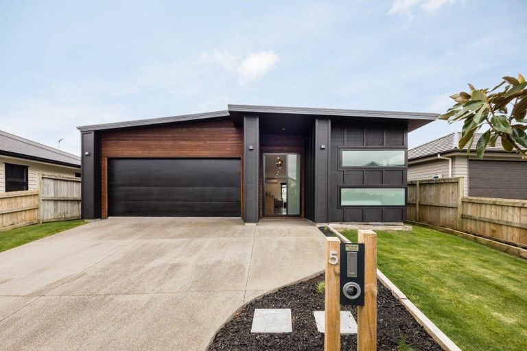 Photo of property in 5 Loftus Place, Flagstaff, Hamilton, 3210