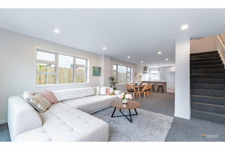 Photo of property in 11d Molesworth Street, Taita, Lower Hutt, 5011