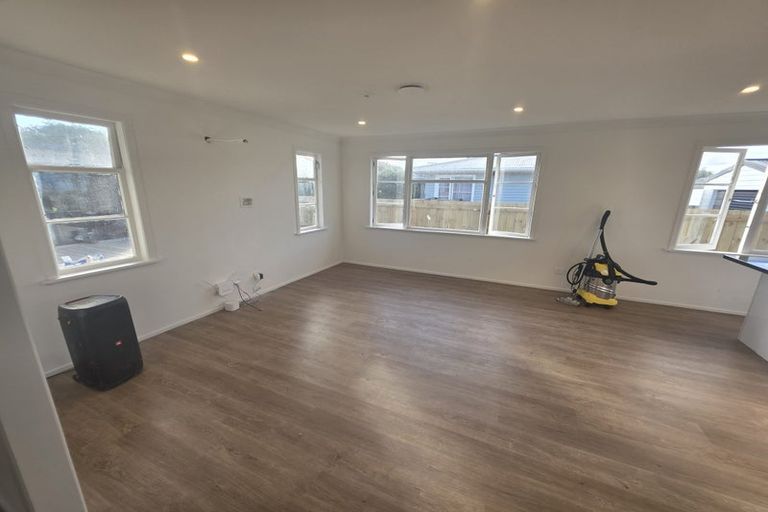 Photo of property in 148 Queen Street West, Levin, 5510