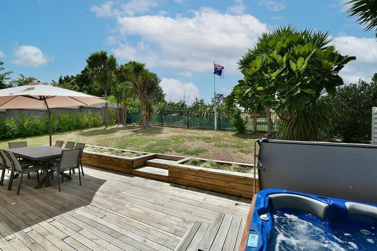 Photo of property in 56 Regency Park Drive, Gulf Harbour, Whangaparaoa, 0930
