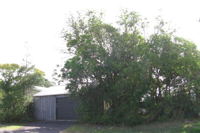 Photo of property in 30 Verbena Road, Birkdale, Auckland, 0626